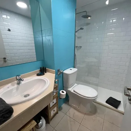 Atlantic Garden Andrew Pool Air Conditioning Holiday home *