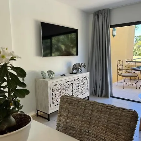 Atlantic Garden Andrew Pool Air Conditioning * Corralejo