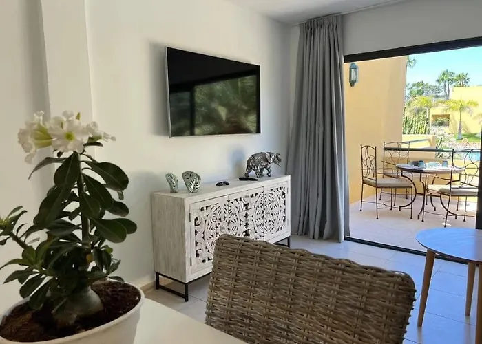 Atlantic Garden Andrew Pool Air Conditioning * Corralejo